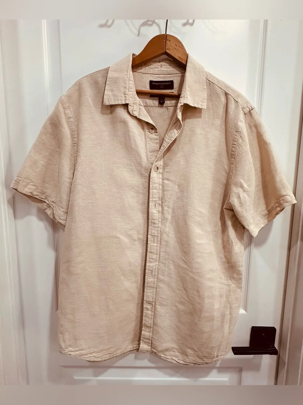 Banana Republic Men’s Short-Sleeve Linen Shirt in Beige medium
